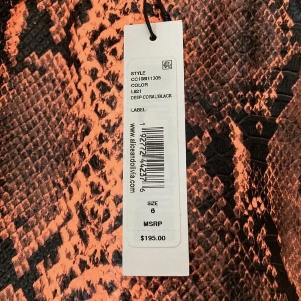 Alice + Olivia Elana Vegan Leather Skirt - Picture 4 of 11